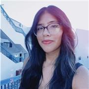 Soy actriz en formación en la escuela de artes dramático de Málaga ESAEM, profesional en improvisación y teatro